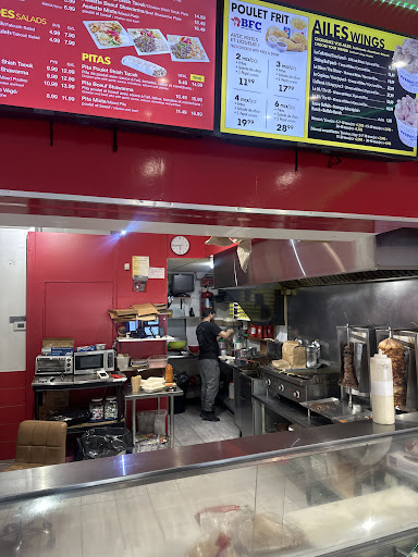 Photo of Buffalo Bill Wings - 930 Bd Décarie, Saint-Laurent, QC H4L 3M4