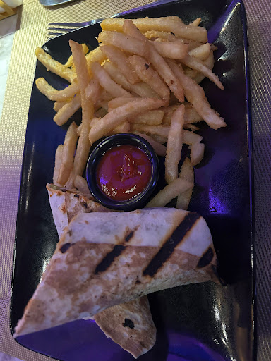 Photo of Bebabel Restaurant - 215 Bd de la Côte Vertu, Montréal, QC H4N 0A4