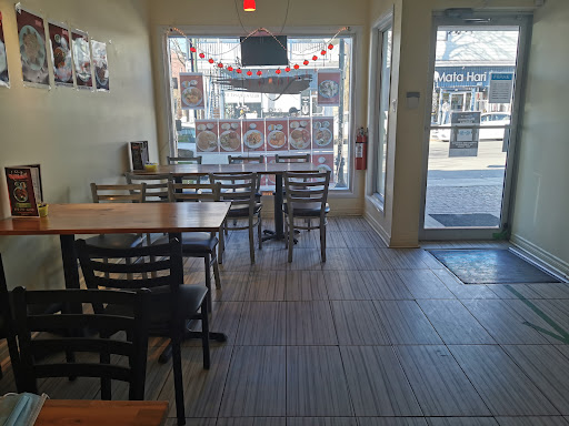 Photo of Lina Restaurant Express - 963 Rue de St Jovite, Mont-Tremblant, QC J8E 3J8