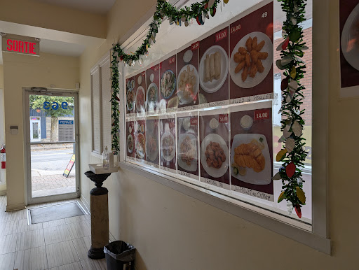 Photo of Lina Restaurant Express - 963 Rue de St Jovite, Mont-Tremblant, QC J8E 3J8