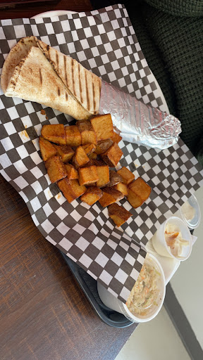 Photo of RESTAURANT FOODIZZ - 90 Rte Jean-Baptiste-Casault, Montmagny, QC G5V 3R8