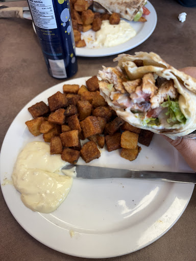 Photo of RESTAURANT FOODIZZ - 90 Rte Jean-Baptiste-Casault, Montmagny, QC G5V 3R8