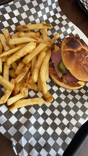 Photo of RESTAURANT FOODIZZ - 90 Rte Jean-Baptiste-Casault, Montmagny, QC G5V 3R8