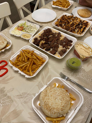 Photo of Grillade Damlaj - 1712 Rue D'Oxford, Montréal, QC H4L 1B6