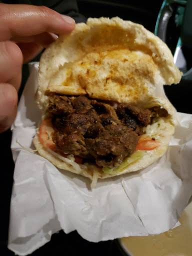 Photo of Grillade Damlaj - 1712 Rue D'Oxford, Montréal, QC H4L 1B6