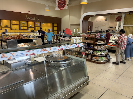 Photo of Andalos - 350 Bd Lebeau, Saint-Laurent, QC H4N 1R5