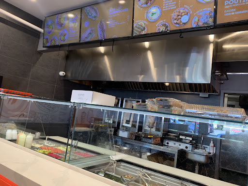 Photo of YALLA TAOUK - 4657 Boul Lévesque E, Laval, QC H7C 1M8