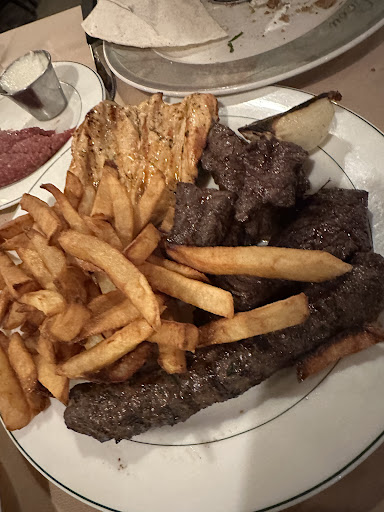 Photo of Restaurant Daou - 2373 Blvd. Marcel-Laurin, Saint-Laurent, QC H4R 1K4