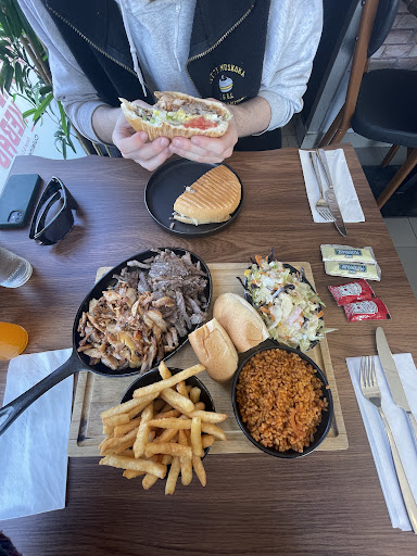 Photo of Cuisine İstanbul Kebab - 10223 Bd Pie-IX, Montréal-Nord, QC H1H 3Z5