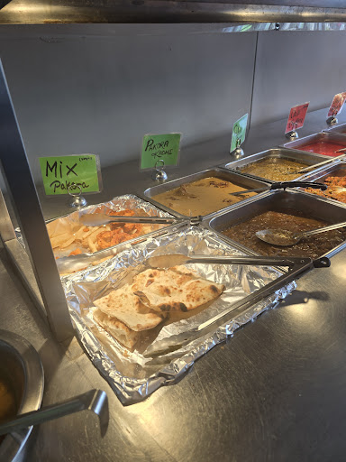 Photo of Royal Tandoori grill - 3200 Bd de la Gare #110, Vaudreuil-Dorion, QC J7V 8W5