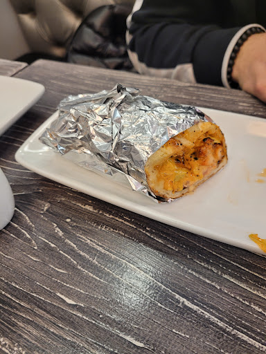 Photo of Royal Tandoori grill - 3200 Bd de la Gare #110, Vaudreuil-Dorion, QC J7V 8W5