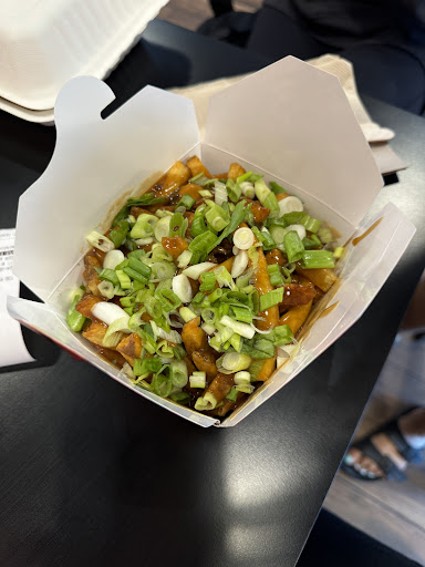 Photo of Smoke's Poutinerie Orillia - 106 Mississaga St E, Orillia, ON L3V 1V7