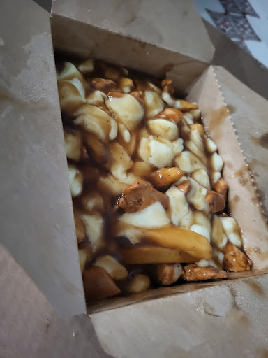 Photo of H&R Pizza and Wings - 197A Norice St, Ottawa, ON K2G 2Y5