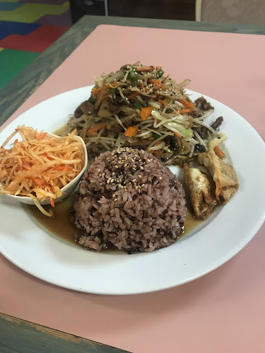 Photo of Minji's - 854 Yonge St, Midland, ON L4R 2E7