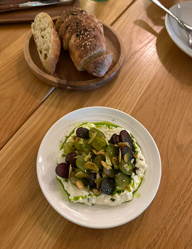 Photo of Elma - 994 Lakeshore Dr W, Penticton, BC V2A 1C1