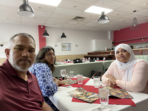 Photo of Al Mashhour Restaurant - Le Boulevard 165-800 Boulevard Chomedy Laval, Montreal, QC H7V 3Y4