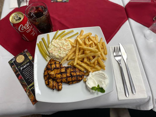 Photo of Al Mashhour Restaurant - Le Boulevard 165-800 Boulevard Chomedy Laval, Montreal, QC H7V 3Y4