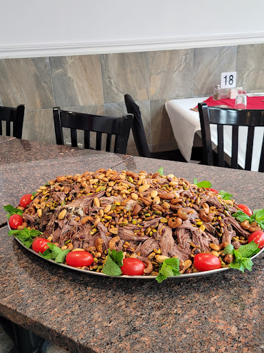 Photo of Al Mashhour Restaurant - Le Boulevard 165-800 Boulevard Chomedy Laval, Montreal, QC H7V 3Y4