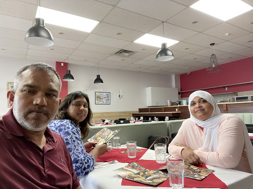 Photo of Al Mashhour Restaurant - Le Boulevard 165-800 Boulevard Chomedy Laval, Montreal, QC H7V 3Y4