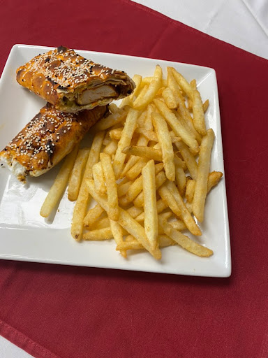 Photo of Al Mashhour Restaurant - Le Boulevard 165-800 Boulevard Chomedy Laval, Montreal, QC H7V 3Y4