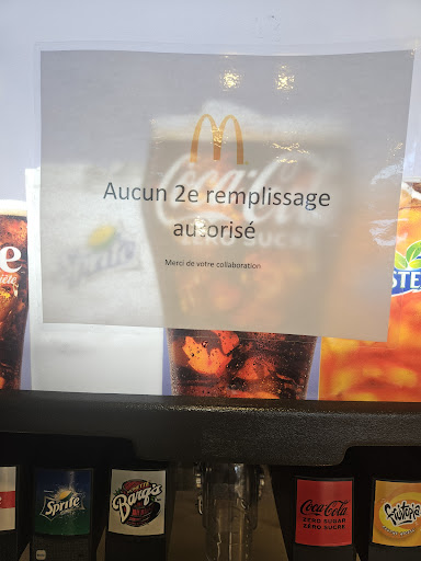 Photo of McDonald's - 230 Rue du Collège, Pont-Rouge, QC G3H 0C6