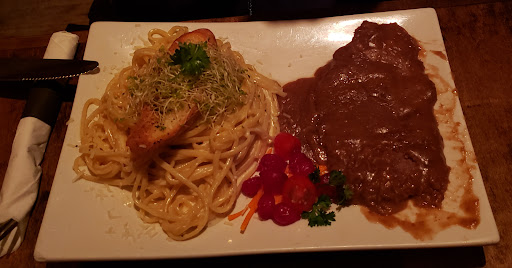Photo of Le Calvados Restaurant Pub - 202 Rue du Collège, Pont-Rouge, QC G3H 0C6