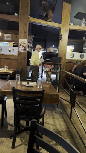 Photo of Le Calvados Restaurant Pub - 202 Rue du Collège, Pont-Rouge, QC G3H 0C6