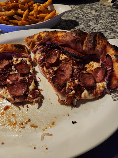 Photo of Pizza Maximum La Baie - 1083 Rue Bagot, La Baie, QC G7B 2P2