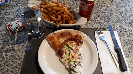 Photo of Pizza Maximum La Baie - 1083 Rue Bagot, La Baie, QC G7B 2P2