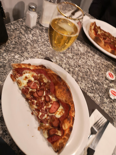 Photo of Pizza Maximum La Baie - 1083 Rue Bagot, La Baie, QC G7B 2P2