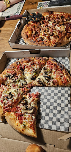 Photo of Centrale 117 Pizzeria - 3029 Bd du Curé-Labelle loc9, Prévost, QC J0R 1T0