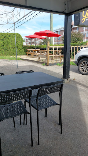 Photo of Gourmet + - 703 Rue Bélanger, Saint-Jérôme, QC J7Y 1L8