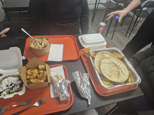 Photo of Gourmet + - 703 Rue Bélanger, Saint-Jérôme, QC J7Y 1L8
