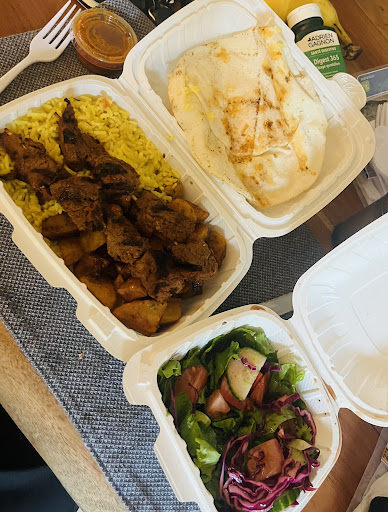 Photo of Gourmet + - 703 Rue Bélanger, Saint-Jérôme, QC J7Y 1L8