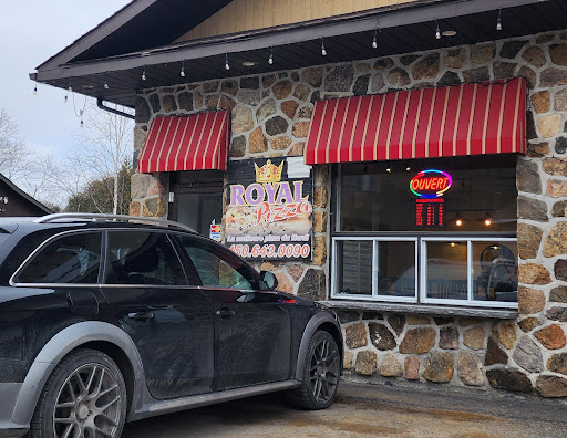 Photo of Royal Pizza - Laurentides - 636 Chemin de Ste Anne des Lacs, Sainte-Anne-des-Lacs, QC J0R 1B0