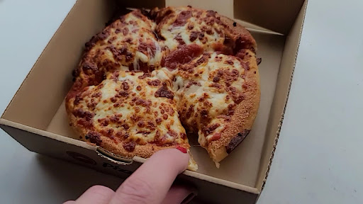 Photo of Pizza Hut - 333 Reid St, Quesnel, BC V2J 2M5