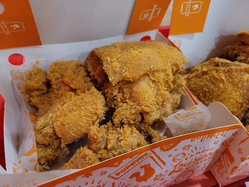 Photo of Popeyes Louisiana Kitchen - 855 Rita Rd, Quesnel, BC V2J 0C2