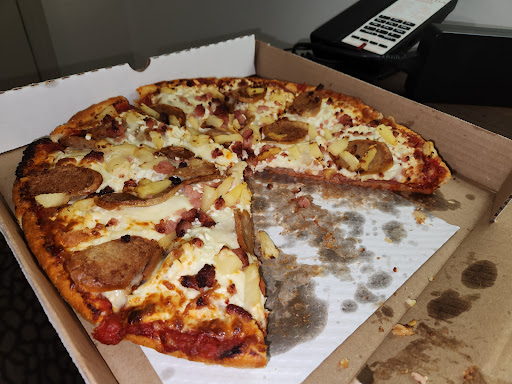 Photo of Red Tomato Pies, Quesnel BC - 160 Barlow Ave, Quesnel, BC V2J 2B7