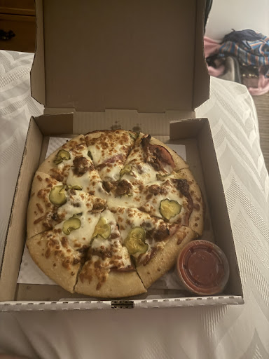 Photo of Red Tomato Pies, Quesnel BC - 160 Barlow Ave, Quesnel, BC V2J 2B7