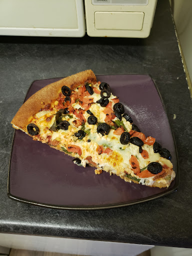 Photo of Red Tomato Pies, Quesnel BC - 160 Barlow Ave, Quesnel, BC V2J 2B7