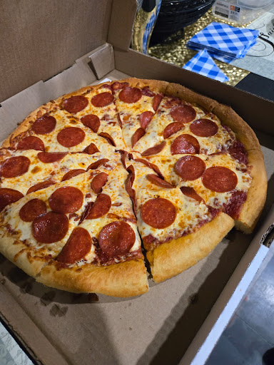 Photo of Red Tomato Pies, Quesnel BC - 160 Barlow Ave, Quesnel, BC V2J 2B7
