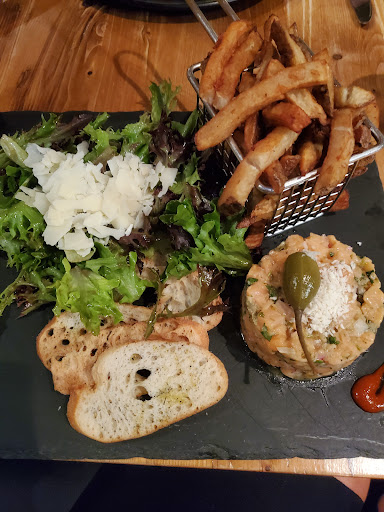 Photo of L'Estaminet - 299 Rue Lafontaine, Rivière-du-Loup, QC G5R 3B1