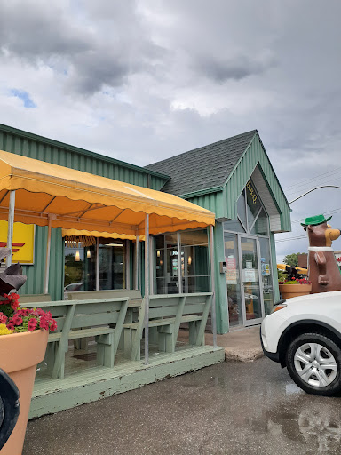 Photo of Restaurant Yogi - 675 Bd Marcotte, Roberval, QC G8H 2A1