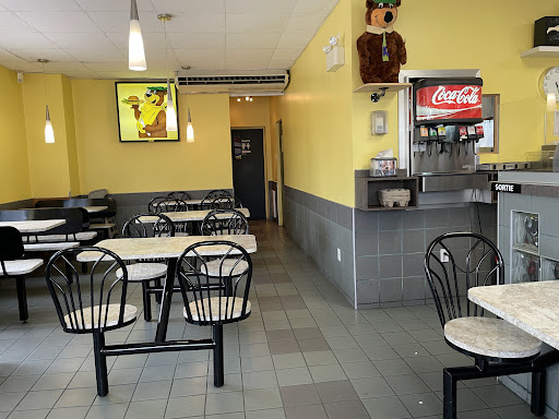 Photo of Restaurant Yogi - 675 Bd Marcotte, Roberval, QC G8H 2A1