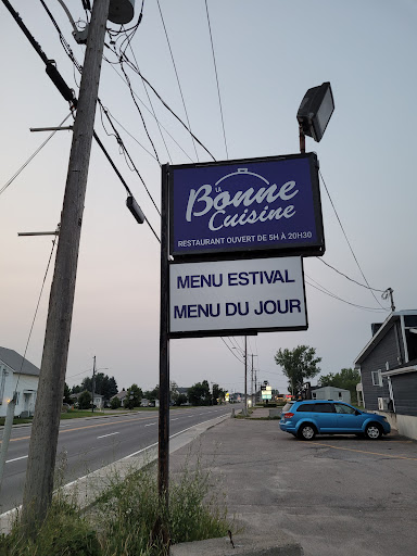 Photo of Restaurant La Bonne Cuisine - 562 Bd Marcotte, Roberval, QC G8H 1Z6