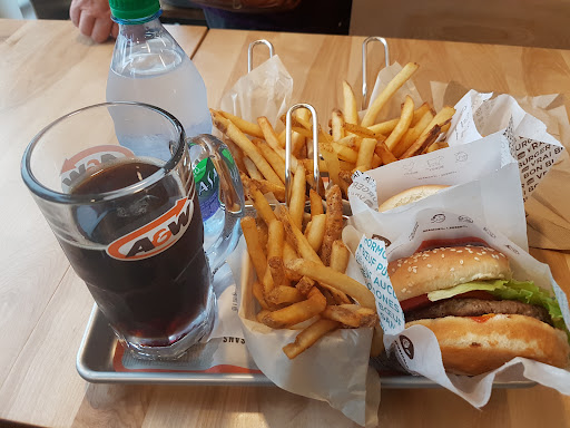 Photo of A&W Canada - 348 Bd Marcotte, Roberval, QC G8H 1Z6