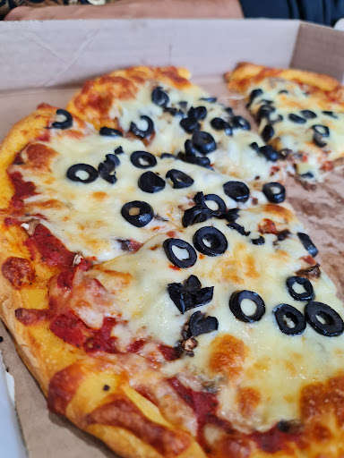 Photo of Rockland Pizza - 2294 Laurier St, Rockland, ON K4K 1L4
