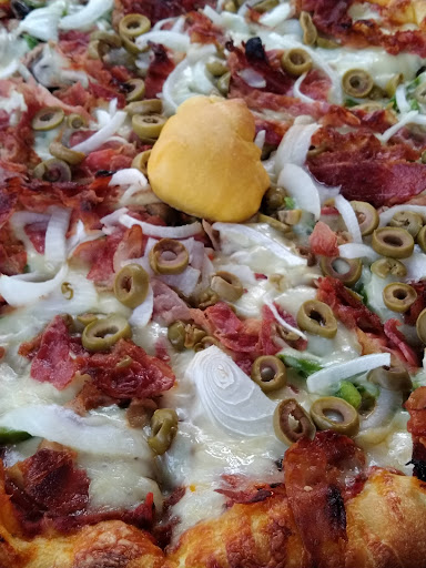 Photo of Rockland Pizza - 2294 Laurier St, Rockland, ON K4K 1L4