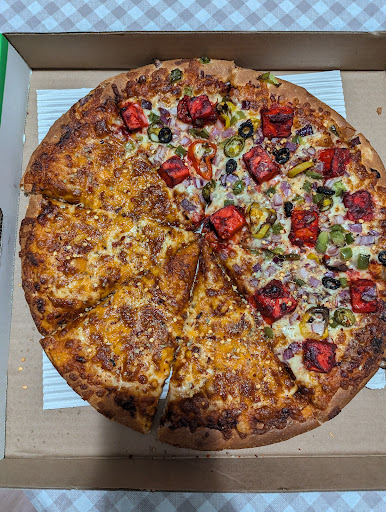 Photo of Red Swan Pizza - North Bay - Inside Lakeshore Mall, 41 Lakeshore Dr Unit 102, North Bay, ON P1A 2A1