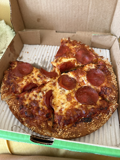Photo of Red Swan Pizza - North Bay - Inside Lakeshore Mall, 41 Lakeshore Dr Unit 102, North Bay, ON P1A 2A1